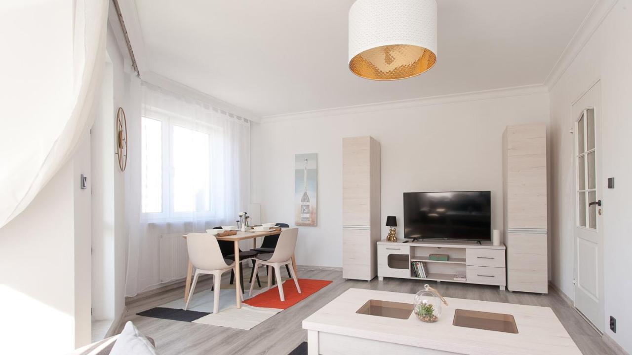 Uroczy Apartament Rzeczna コウォブジェク エクステリア 写真