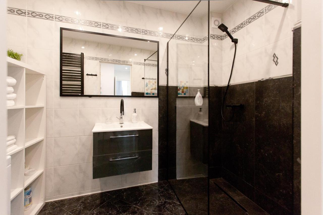 Uroczy Apartament Rzeczna コウォブジェク エクステリア 写真